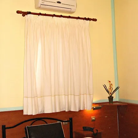 Hotel Diethnes Atene
